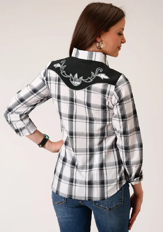 Roper Womens 1505 Plaid Black/Grey Cotton Blend L/S Shirt Relaxed Cotton Short Shirt