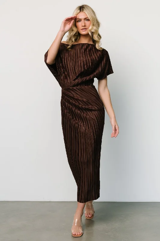 Winslow Pleated Midi Dress | Dark Brown Chic Bohemian Midi Dress