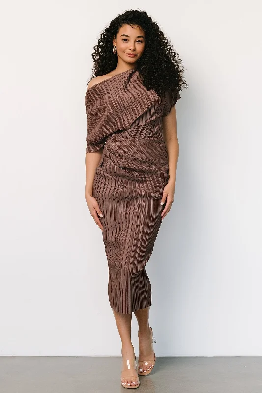 Winslow Pleated Midi Dress | Mink Comfortable Casual Midi Dress