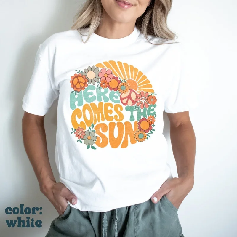 Here Comes the Sun Boho Beach Tee - Beach Aesthetic Shirt - Summer Vacation Shirt - Comfort Colors Unisex Tee - Beach Sunshine t-shirt Nylon Fabric Polyester Fabric Spandex Fabric