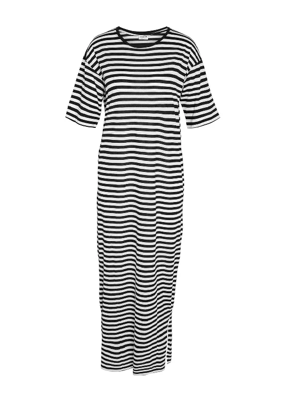 Noisy May Mayden Stiped Maxi Dress, Black & White Trendy Maxi Dress with Belt