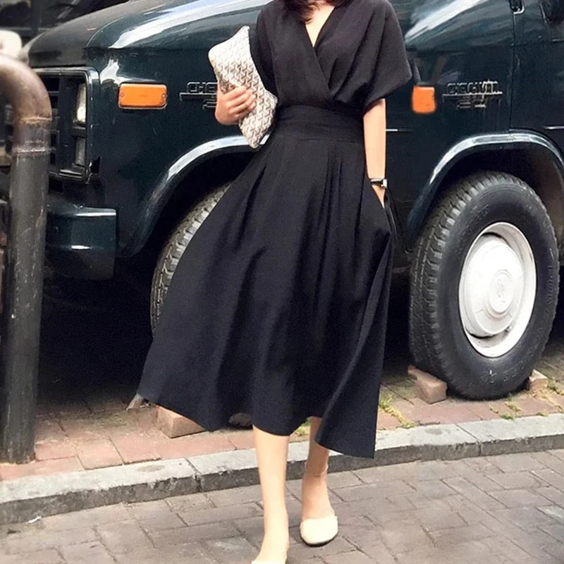 Amy Fashion - Waist Hugging V-neck Fashion Sexy Maxi Dress Trendy Maxi Dress with Straps Amy Fashion - Waist Hugging V-neck Fashion Sexy Maxi Dress Trendy Maxi Dress with Straps