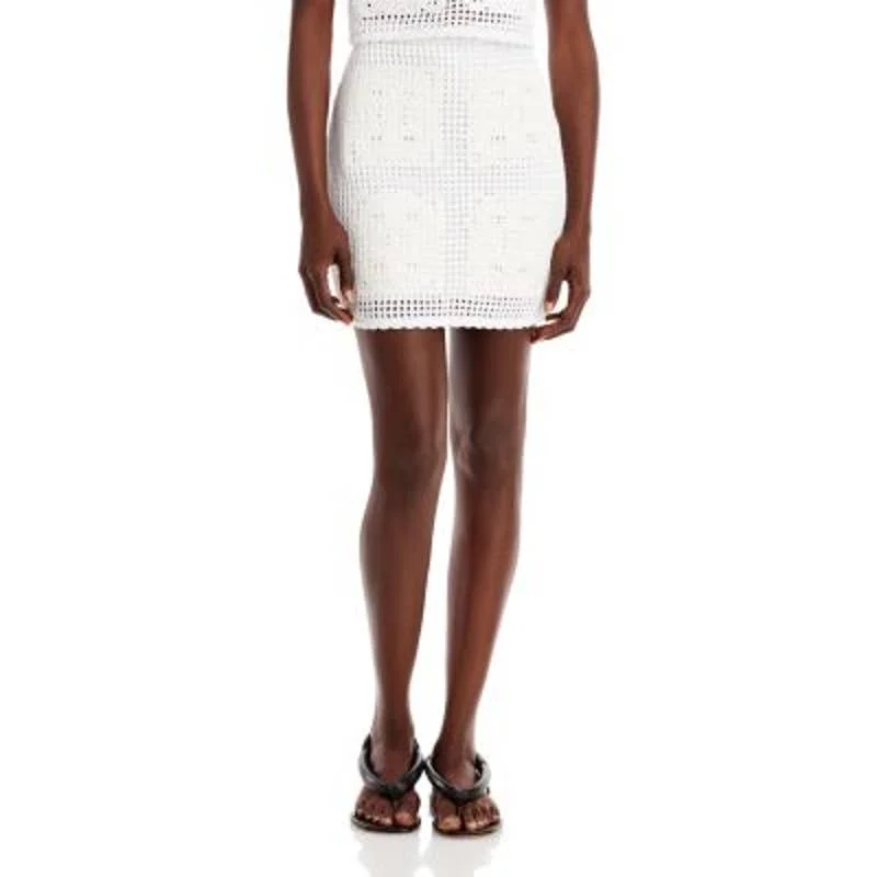 AQUA Ladies White Crochet Mini Skirt, Fully Lined lace skirt intricate