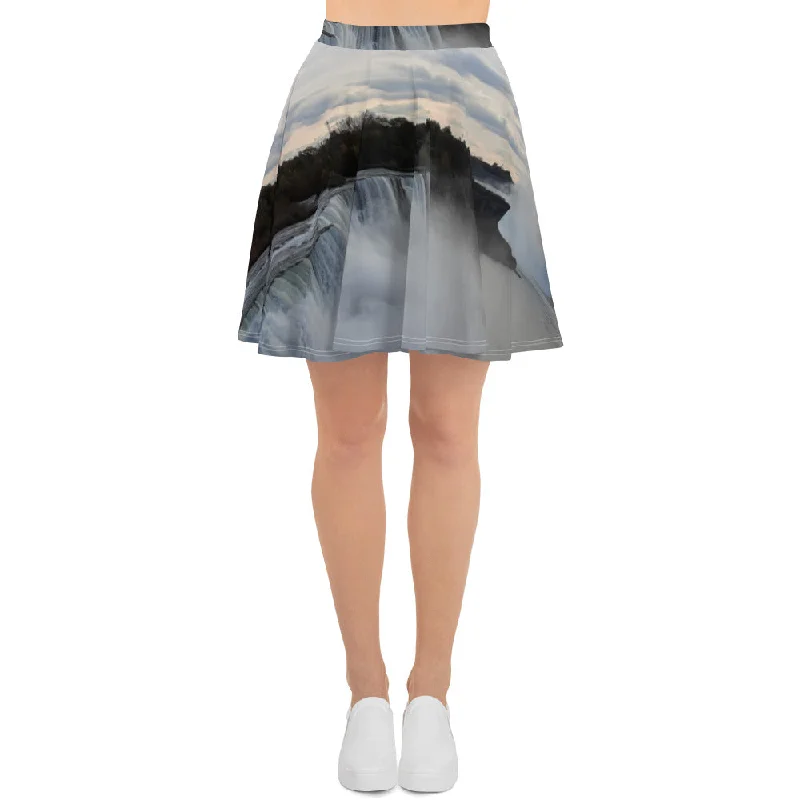 GG - Skater Skirt - N Y Falls button skirt front